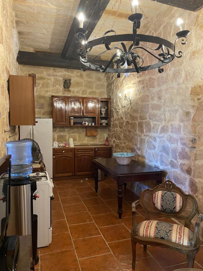 Il-harruba Farmhouse Holiday home *
